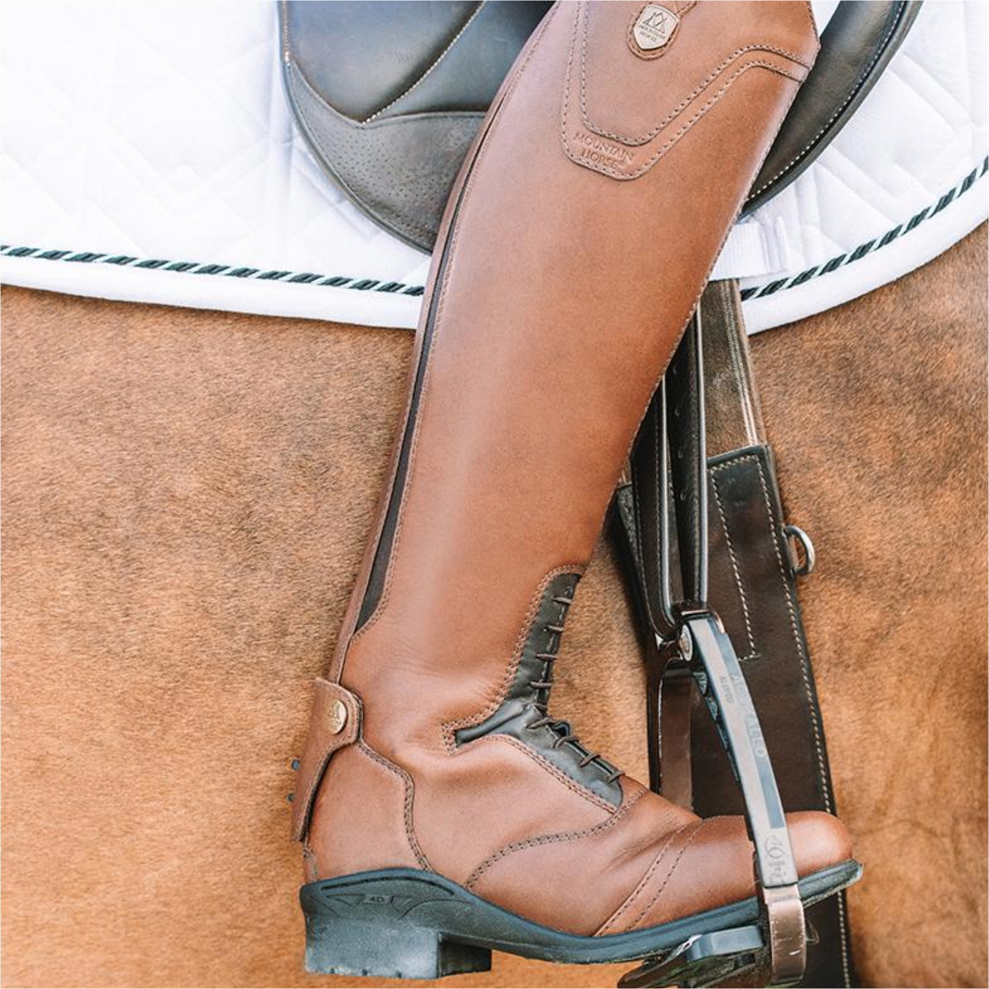2025 Mountain Horse Valkyria Reitstiefel 022700100 - Brown